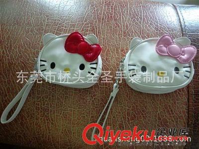匠心定制 白色皮料Hello Kitty超小款手拿化妝包，零錢包的時(shí)尚宣言